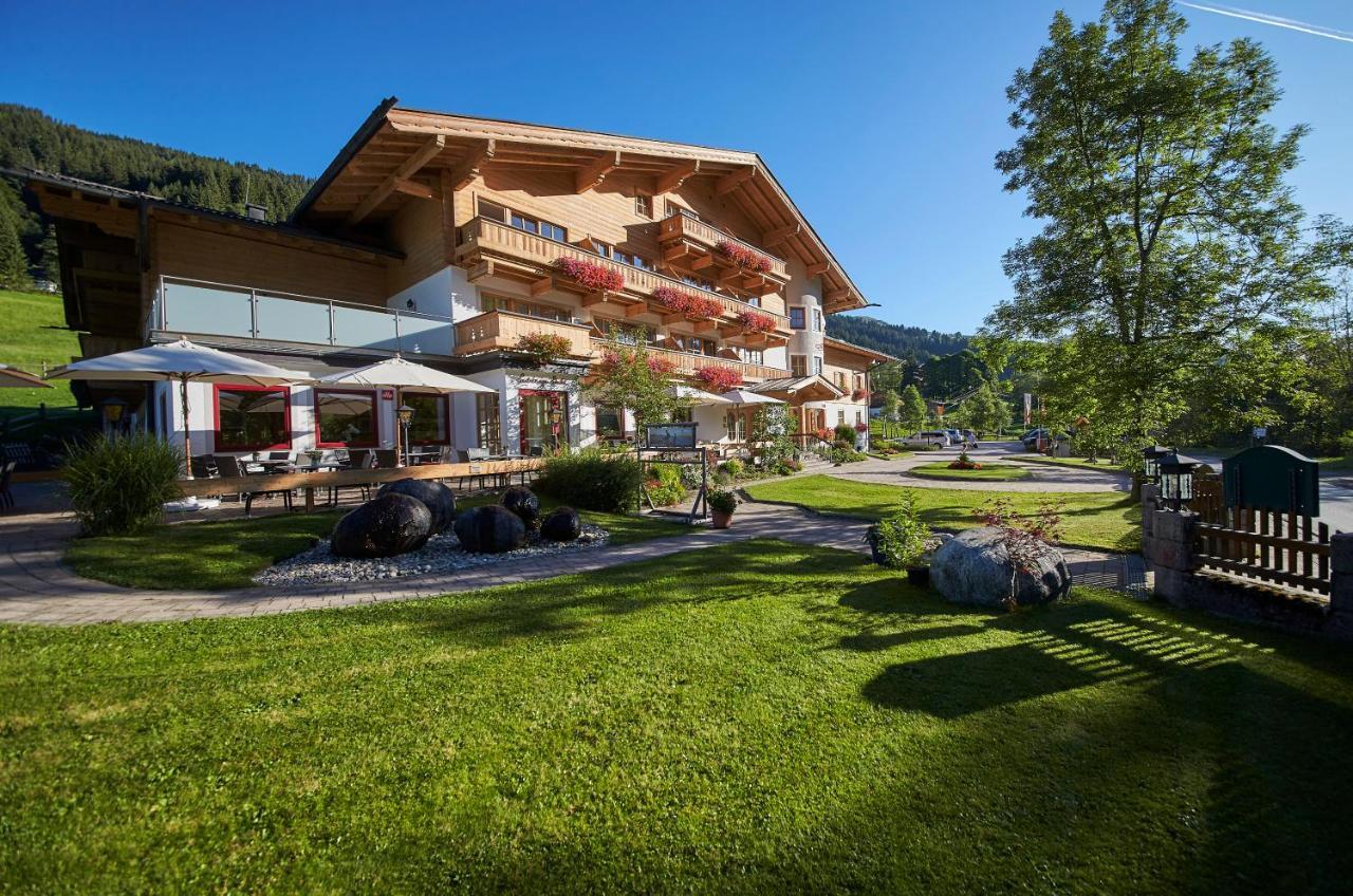 Familienhotel Lengauer Hof Зальбах-Гінтерглемм Екстер'єр фото