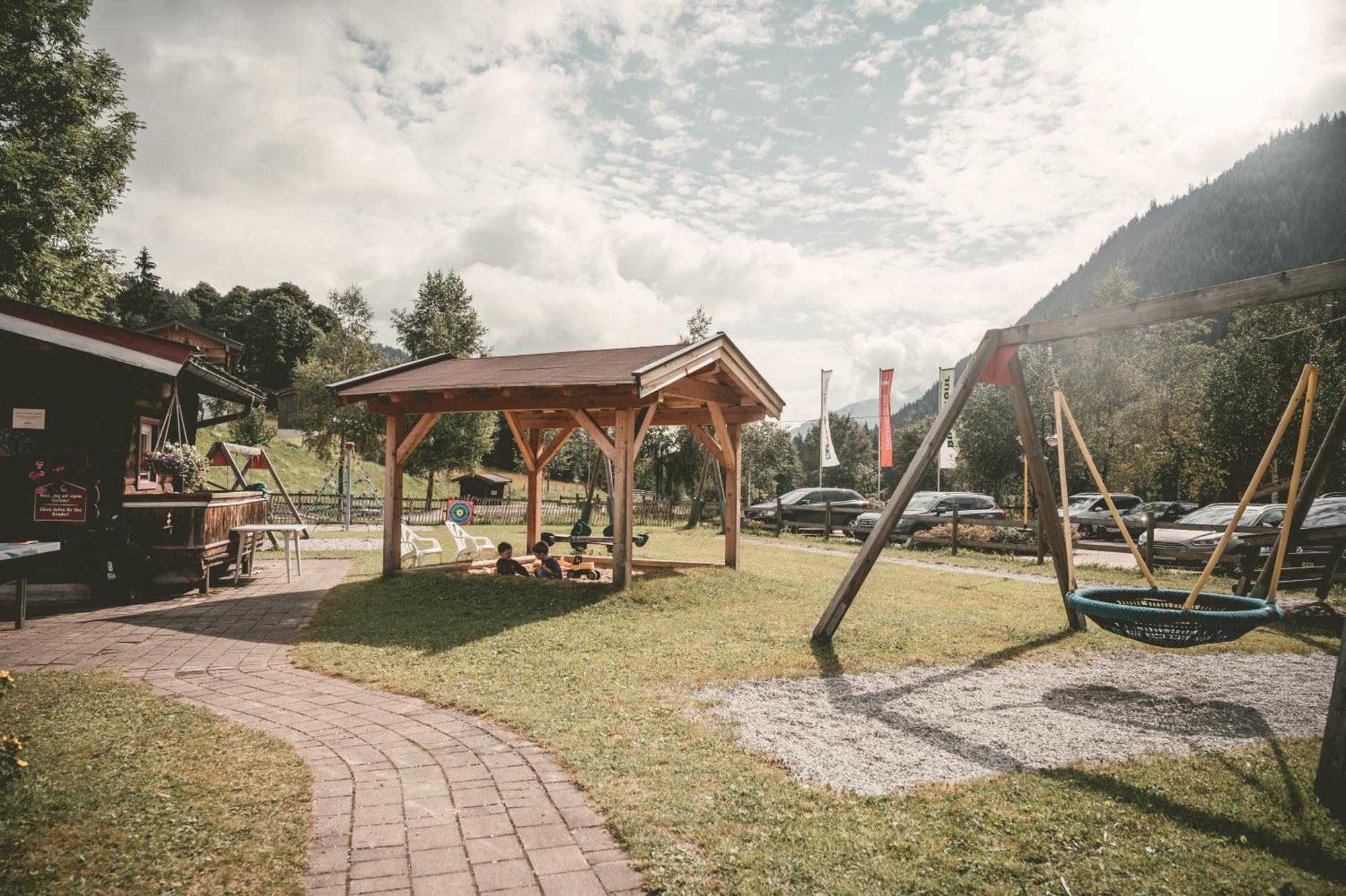 Familienhotel Lengauer Hof Зальбах-Гінтерглемм Екстер'єр фото